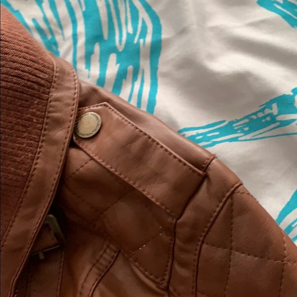 Jacket - Picture 5 of 5